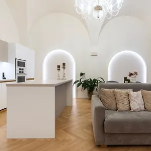 Arch Iv. Prague