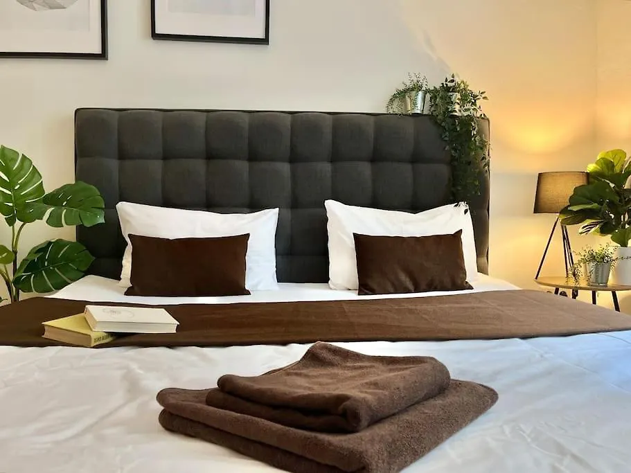 Beautiful New Town Apartment Prague
